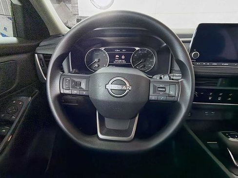 Certified 2025 Nissan Rogue S image 9