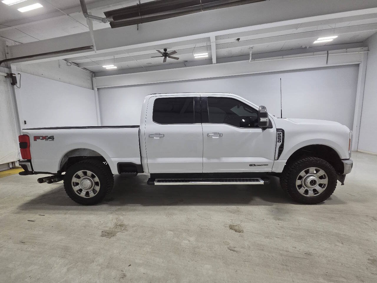 Used 2023 Ford F250 Lariat w/ Chrome Package AWD/4WD image 11