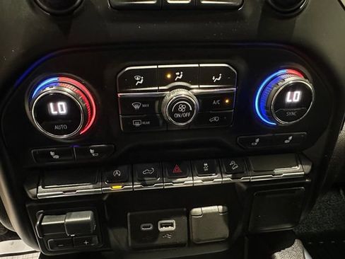Used 2021 Chevrolet Silverado 1500 LT Trail Boss AWD/4WD image 11