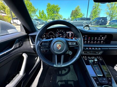 Used 2024 Porsche 911 Carrera RWD image 8