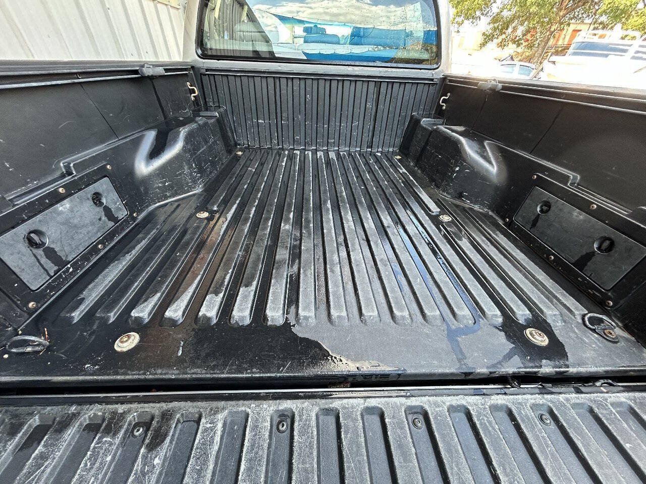 Used 2015 Toyota Tacoma PreRunner w/ SR5 Package RWD image 42