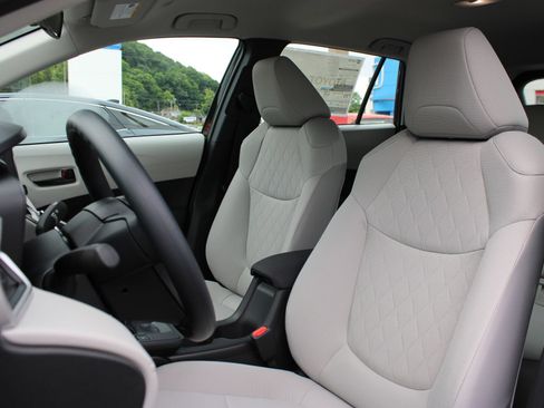 New 2026 Toyota Corolla Cross L AWD/4WD image 16