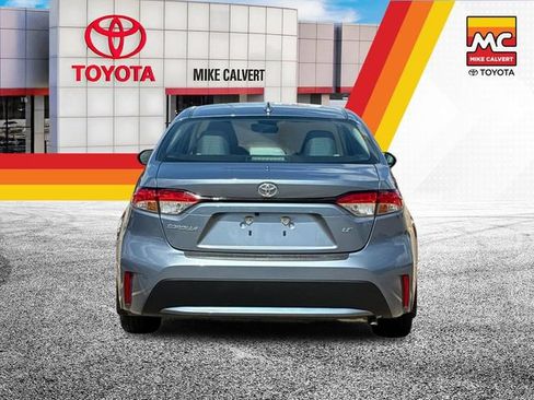 Used 2022 Toyota Corolla LE FWD image 4