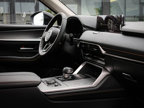 Used 2025 MAZDA CX-90 Plug-In Hybrid w/Premium Sport image 37