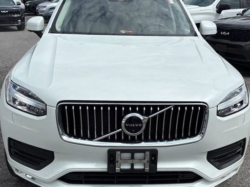Used 2022 Volvo XC90 T6 Momentum w/ Advanced Package AWD/4WD image 8