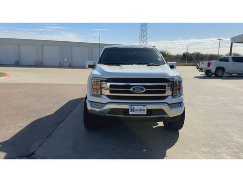 Used 2022 Ford F150 Lariat w/ Trailer Tow Package image 3