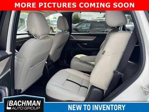 Used 2025 MAZDA CX-90 3.3 Turbo w/ Preferred Package AWD/4WD image 8