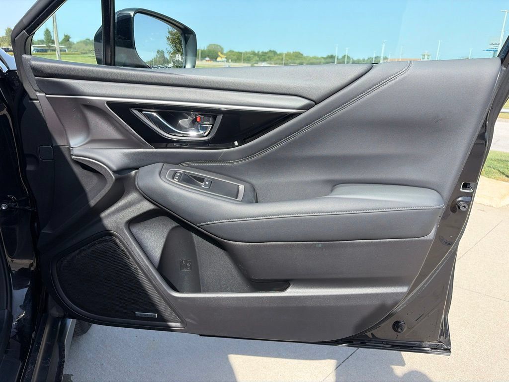 Used 2023 Subaru Outback Limited AWD/4WD image 20