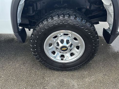 Used 2022 Chevrolet Silverado 3500 W/T w/ WT Convenience Package AWD/4WD image 11