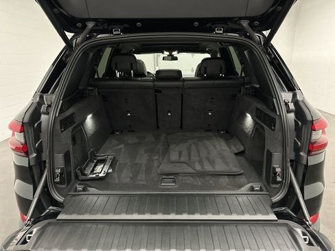 Used 2023 BMW X5 xDrive40i AWD/4WD image 17