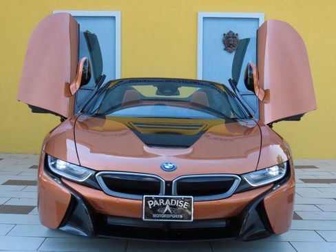 Used 2019 BMW i8 Roadster AWD/4WD image 3
