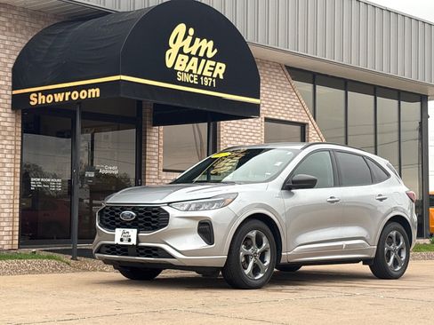 Used 2023 Ford Escape ST-Line FWD image 1