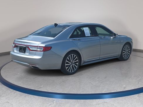 Used 2020 Lincoln Continental w/ Premium Package FWD image 5