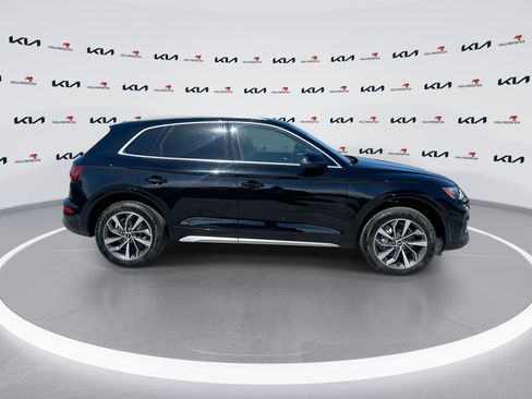 Used 2021 Audi Q5 2.0T Premium Plus w/ Premium Plus Package AWD/4WD image 9