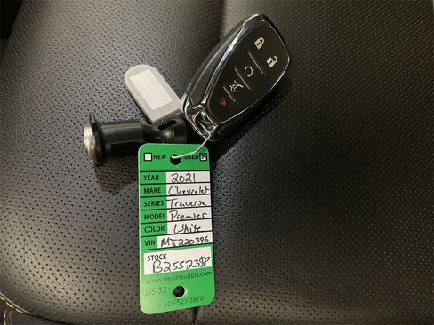 Used 2021 Chevrolet Traverse Premier image 31