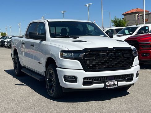 New 2026 RAM 1500 Express AWD/4WD image 9
