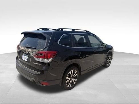 Used 2024 Subaru Forester Limited AWD/4WD image 3