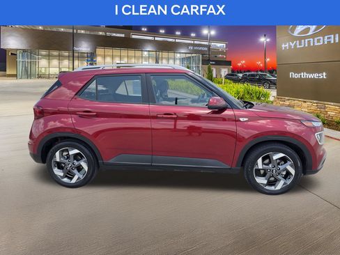 Certified 2024 Hyundai Venue Limited FWD image 6