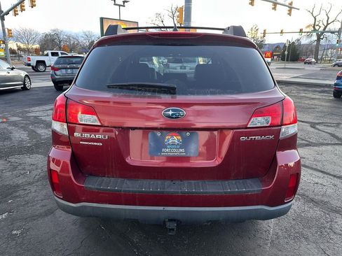 Used 2014 Subaru Outback 2.5i Limited w/ Moonroof Package image 4