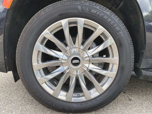 Used 2022 Cadillac Escalade ESV Premium Luxury AWD/4WD image 34