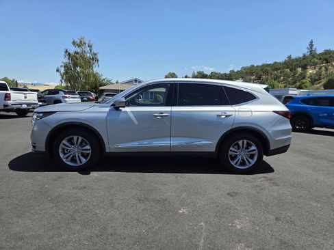 Used 2026 Acura MDX SH-AWD image 8