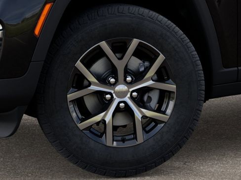 New 2025 Jeep Grand Cherokee Limited image 8