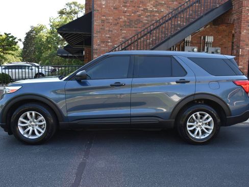 Used 2020 Ford Explorer 4WD w/ Class III Trailer Tow Package image 4