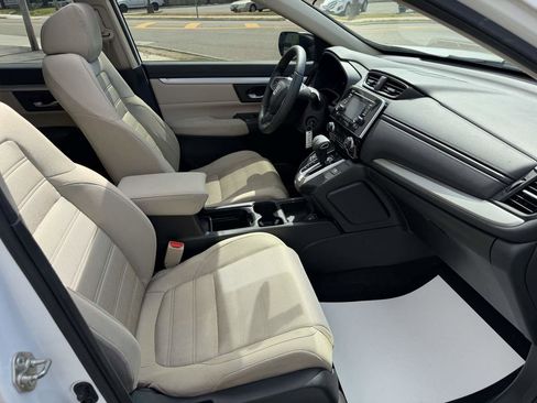 Used 2017 Honda CR-V LX image 18