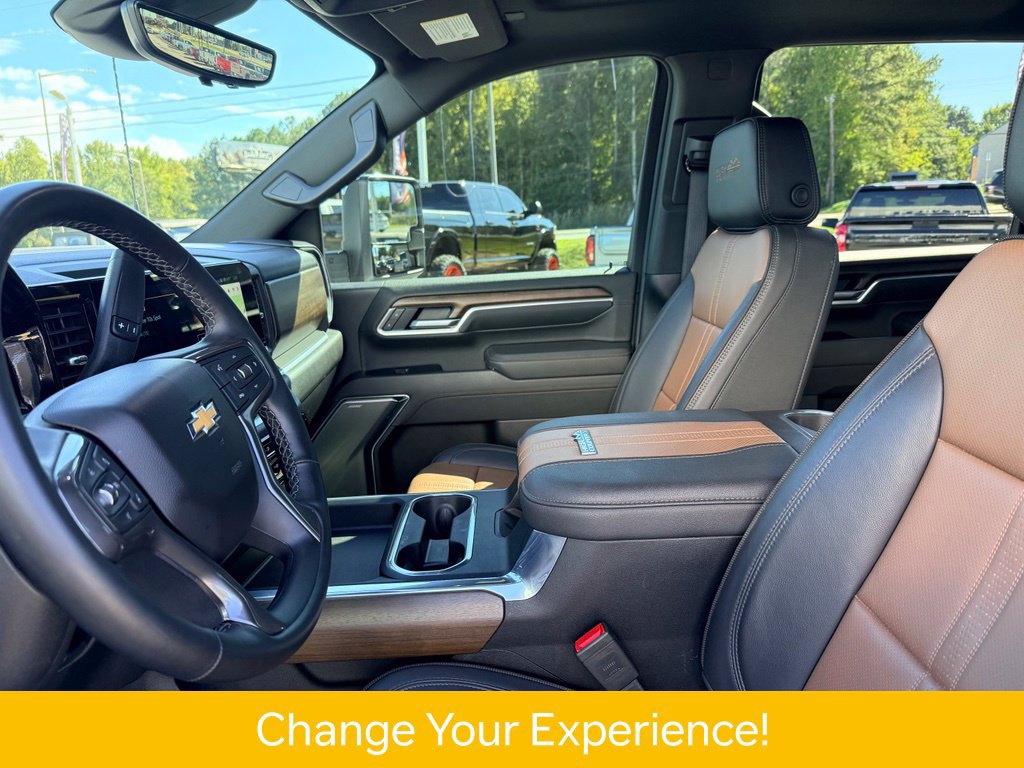 Used 2026 Chevrolet Silverado 2500 High Country w/ High Country Premium Package AWD/4WD image 6