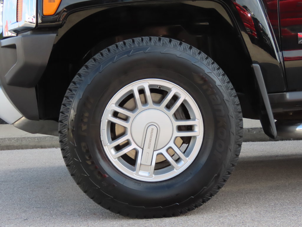 Used 2008 HUMMER H3 AWD/4WD image 13