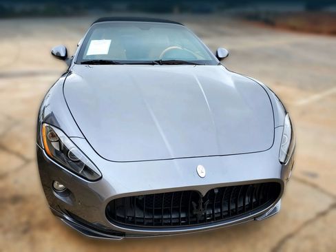 Used 2011 Maserati GranTurismo Convertible RWD image 24