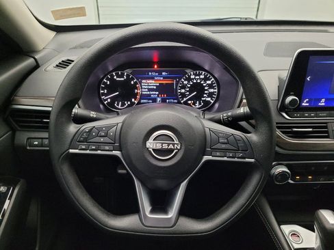 Used 2023 Nissan Altima 2.5 SV FWD image 22