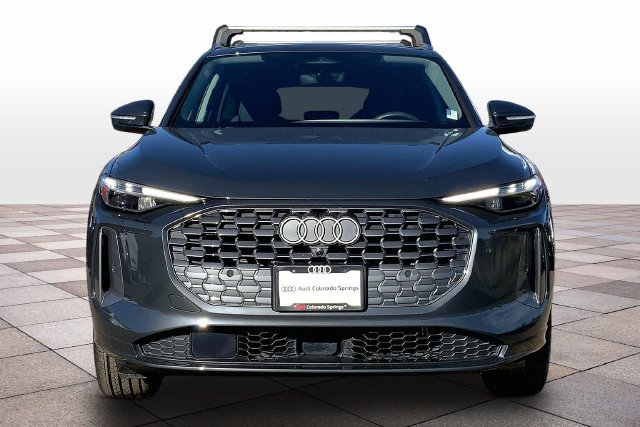 Used 2025 Audi Q5 Premium AWD/4WD image 3