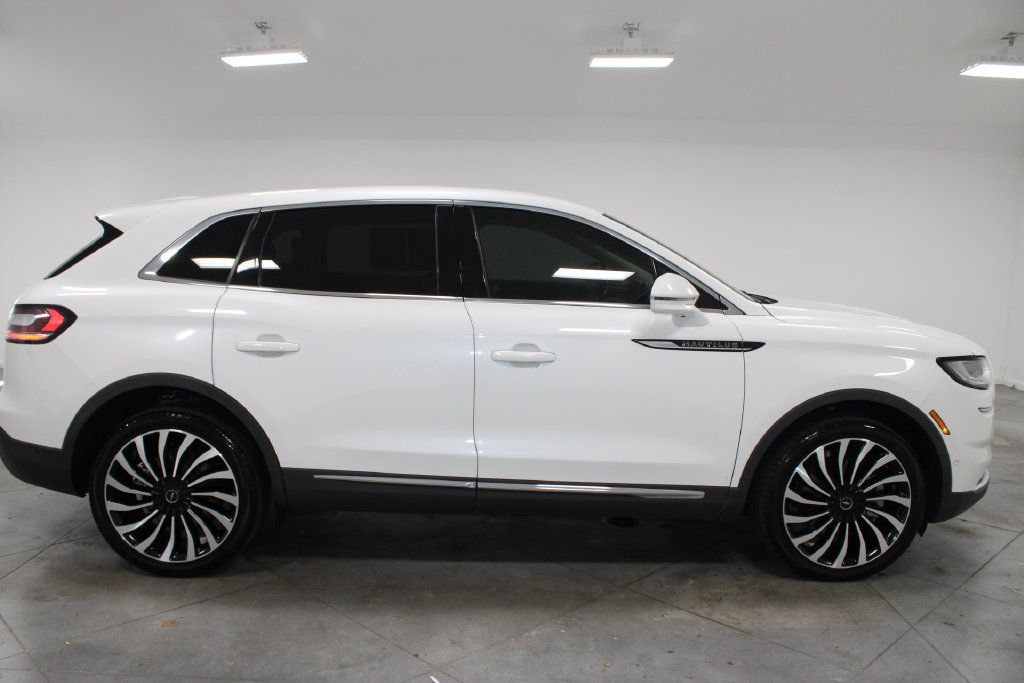 Used 2023 Lincoln Nautilus Black Label w/ Class II Trailer Tow Package AWD/4WD image 11