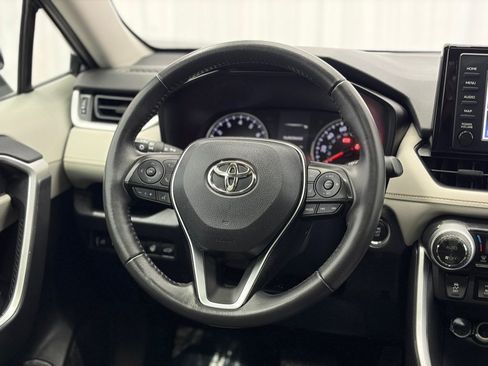 Used 2019 Toyota RAV4 XLE w/ Convenience Package AWD/4WD image 19
