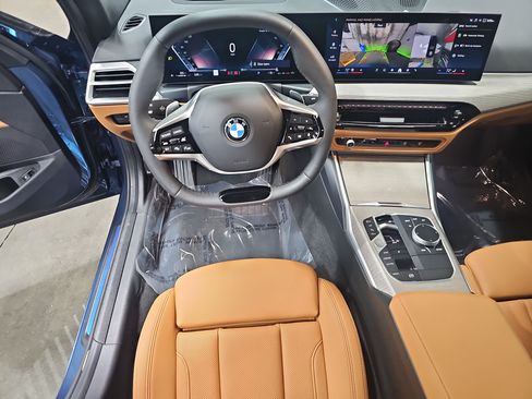 Used 2026 BMW 330i xDrive Sedan AWD/4WD image 17