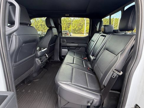 Used 2025 Ford F150 Lariat w/ Equipment Group 501A Mid image 15