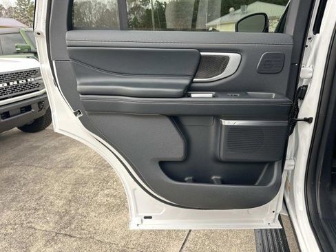 New 2025 Ford Expedition Platinum w/ Stealth Performance Package image 21