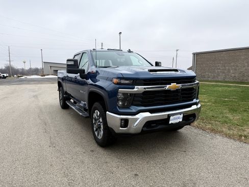 Used 2024 Chevrolet Silverado 2500 LT w/ All Star Edition image 7