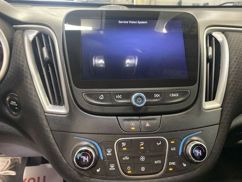 Used 2024 Chevrolet Malibu LT FWD image 19