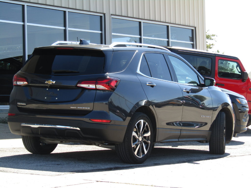 Used 2022 Chevrolet Equinox Premier AWD/4WD image 3