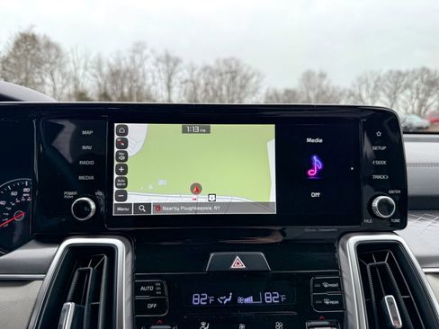 Used 2023 Kia Sorento S FWD image 35