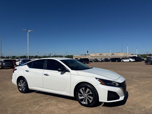 Certified 2025 Nissan Altima 2.5 S image 31