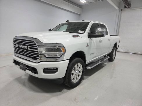 Used 2023 RAM 2500 Laramie AWD/4WD image 3