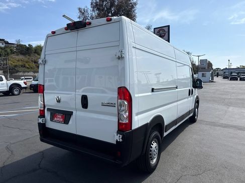 Used 2025 RAM ProMaster 2500 w/ Convenience Group FWD image 8