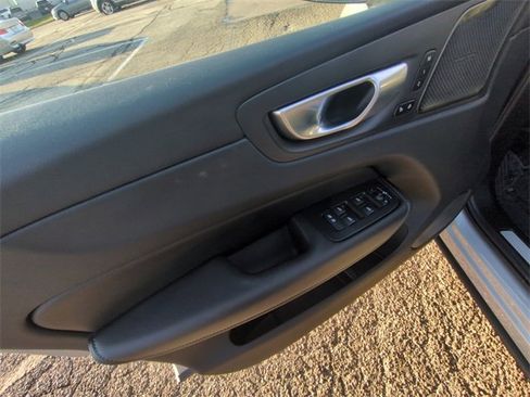Used 2024 Volvo XC60 T8 Ultimate w/ Protection Package Premier image 11
