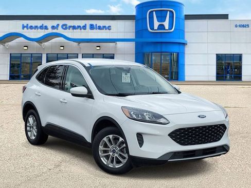 Used 2021 Ford Escape SE w/ Cold Weather Package AWD/4WD image 1