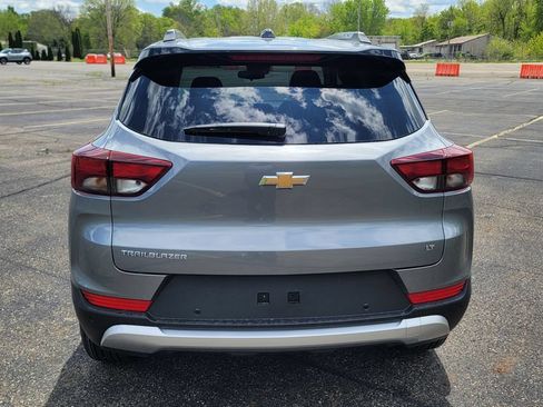 New 2026 Chevrolet TrailBlazer LT w/ LT Cold Weather Package FWD image 10