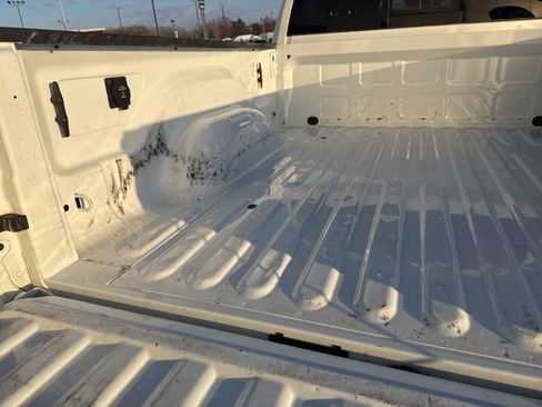 Used 2024 RAM 2500 Laramie AWD/4WD image 37