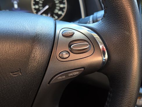 Used 2023 Nissan Murano SV image 31